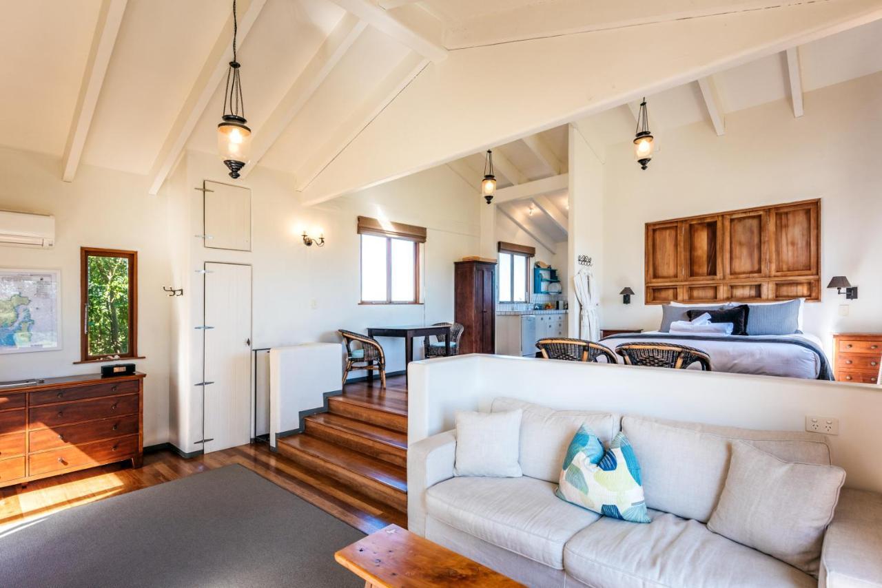 Отель The Loft At Cypress Ridge Estate Onetangi Экстерьер фото