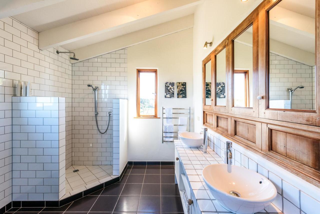 Отель The Loft At Cypress Ridge Estate Onetangi Экстерьер фото